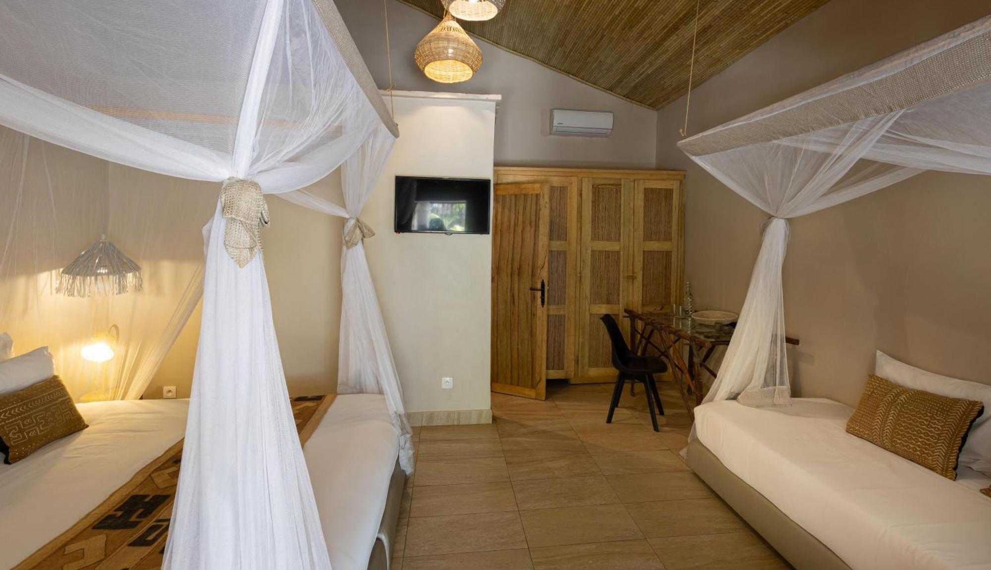 Les Paletuviers Hotel Toubakouta Kültér fotó